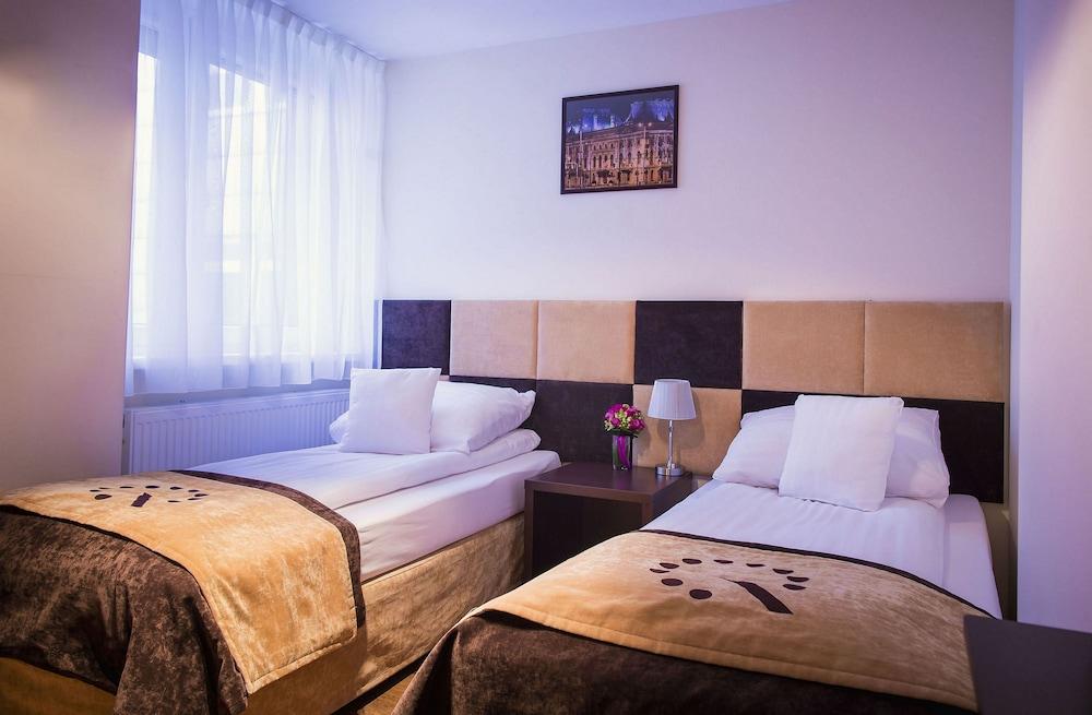 Boutique Hotel'S III Pilsudskiego Łódź Exteriör bild